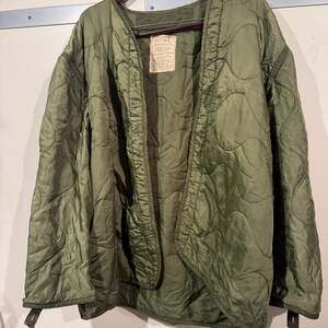 Vintage 80s Military Field Coat Insulated Jacket Liner Green USA